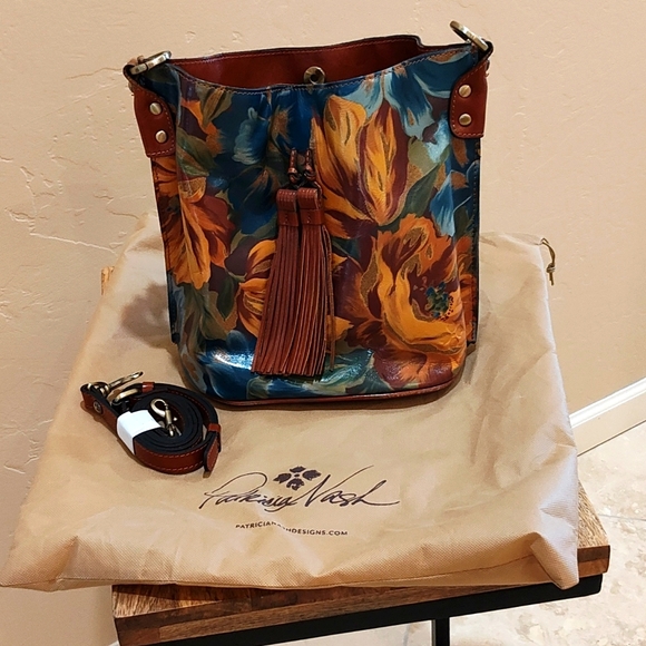 Patricia Nash Handbags - Patricia Nash Octavia Bucket Bag